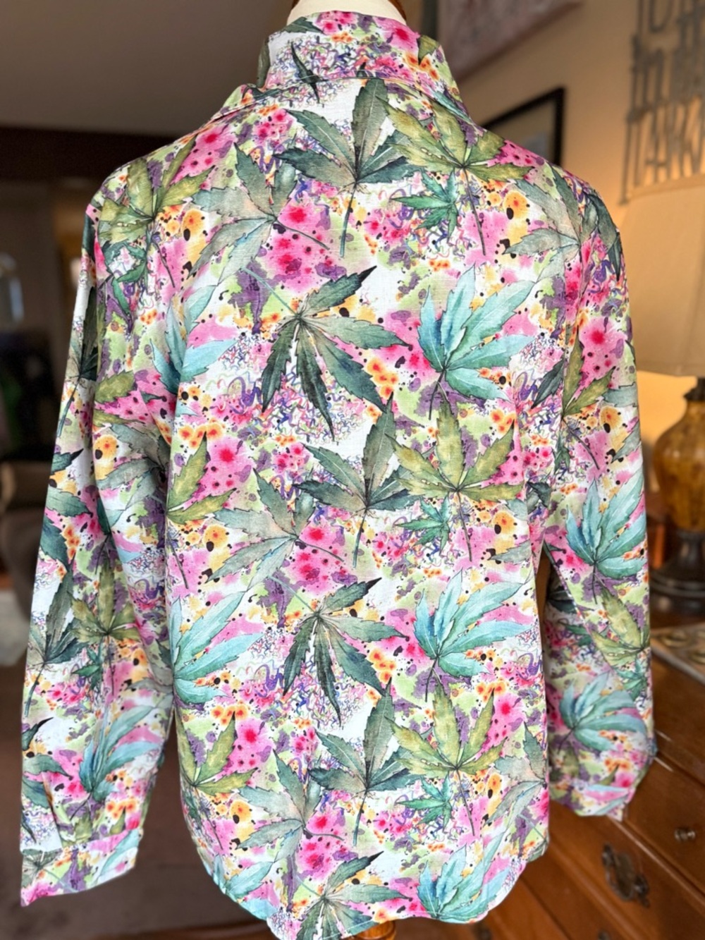 Vintage Button-down Batik Print Blouse - Picture 4 of 4